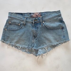 Levi cut off jean shorts
